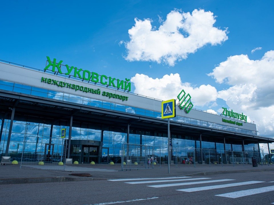 Снег с дождем не помешали работе аэропорта Жуковский