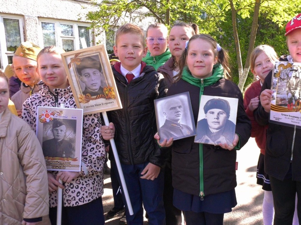 В школах округа состоялась акция «Бессмертный полк»