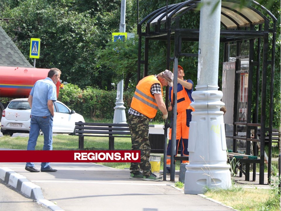 Дорожники ликвидировали свалку и починили остановки в Солнечногорске