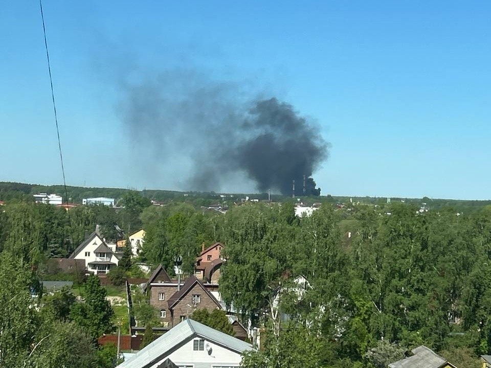 Снова пожар разгорается в районе полигона в Раменском