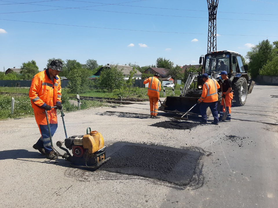 Ямочный ремонт выполнили на Заводской улице