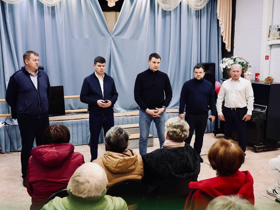 Жители деревни Кузнецы смогут задать волнующие их вопросы властям ...