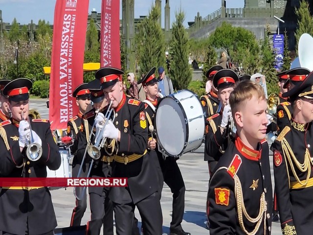 Сезон военных оркестров в парках открыли концертом у Главного Храма Вооруженных Сил России в Одинцовском округе