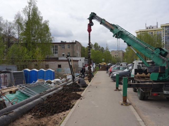 Возле стадиона «Луч» снесли старый забор