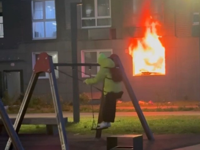 В люберецкой многоэтажке девушка подожгла свою квартиру — видео ЧП мгновенно стало мемом в соцсетях