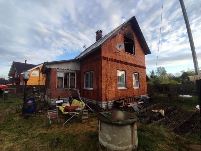 Молодая курильщица стала жертвой пожара в дачном доме под Пушкино