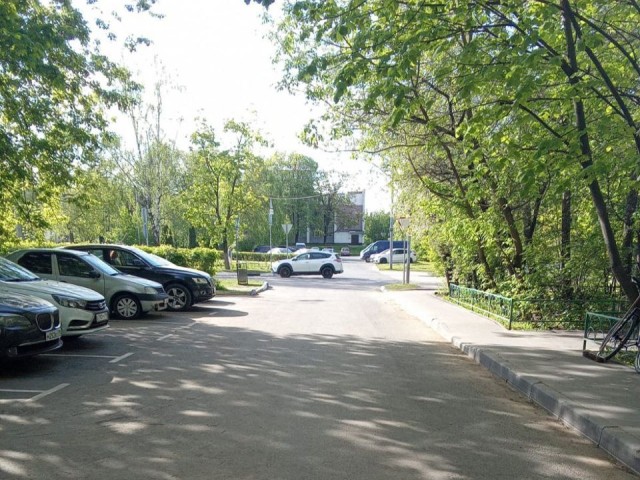 В Одинцове провели масштабную уборку дворов после жалоб жителей на бездействие коммунальщиков