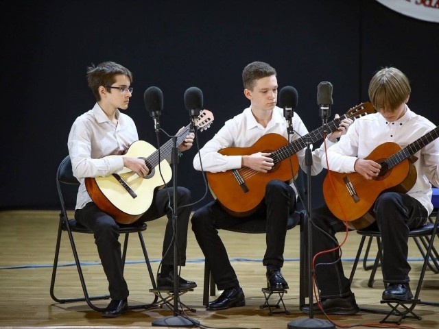 Музыканты из Протвино стали лучшими на фестивале исполнителей на народных инструментах