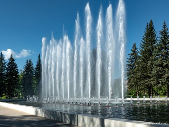 Жителям и гостям Пущино напомнили правила обращения с самым большим в области фонтаном