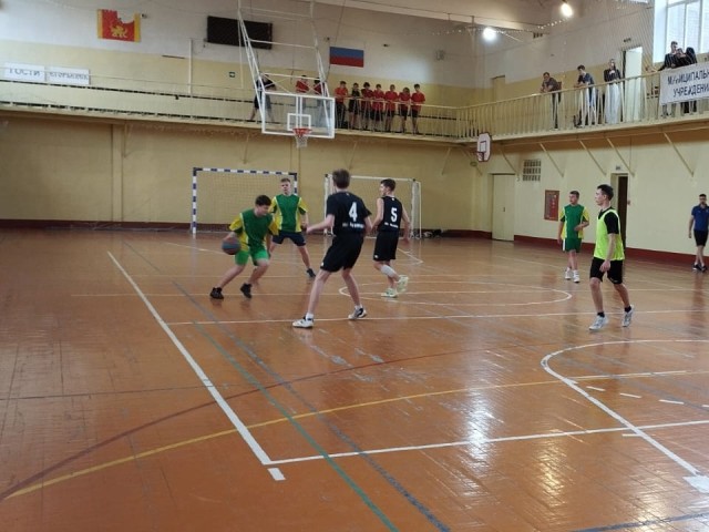 Учащиеся Георгиевской гимназии стали лидерами турнира по баскетболу