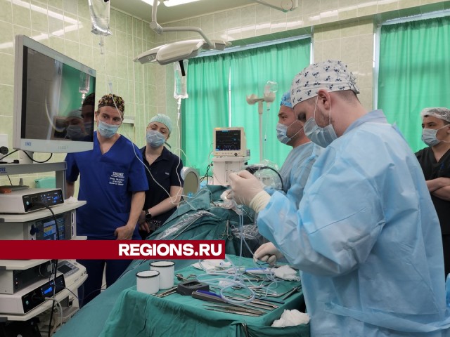 В Подольске врачи спасли женщину с редкой патологией позвоночника