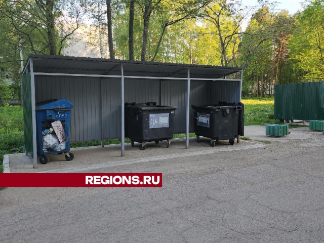 Дополнительный мусорный бак снизит нагрузку на контейнерную площадку в Хлебозаводском переулке