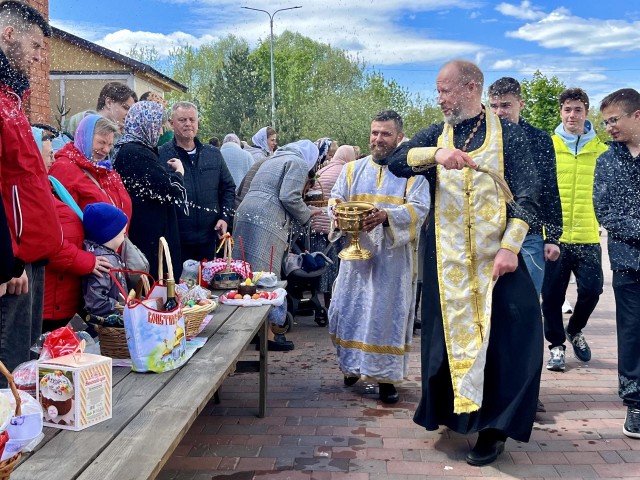 Православные отметили Великую субботу в Никольском храме Наро-Фоминска