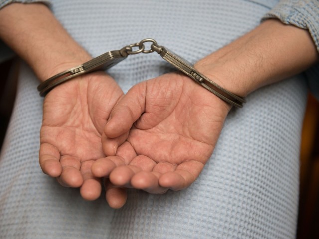 Мужчину задержали при попытке сбыть 9 килограмм эфедрона в Солнечногорском округе