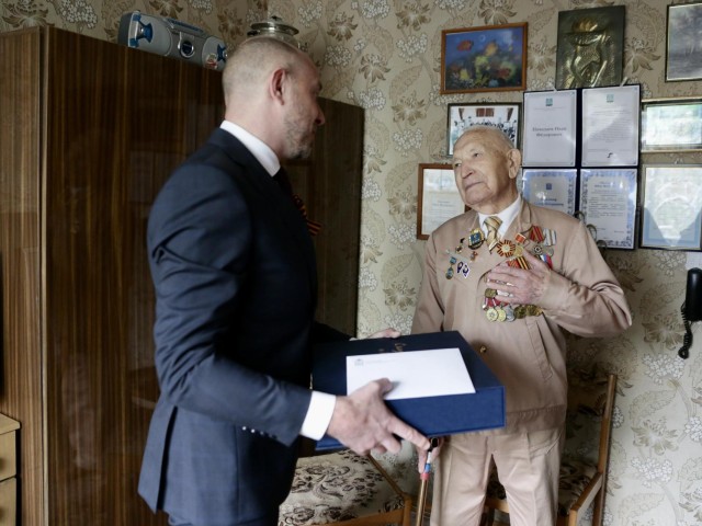 Глава Солнечногорска поздравил ветерана Ивана Походаева с Днем Победы
