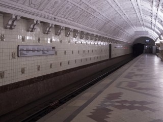 Станции московского метро разместили у себя почтовые ящики с открытками к Дню Победы