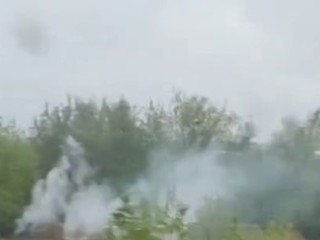 В окрестностях Люберец горит нелегальная свалка