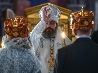 Священник из Подмосковья раскрыл, почему на Радоницу нельзя жениться