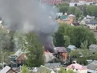 Пожар уничтожил два дома в Раменском