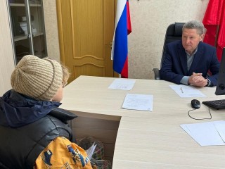 Депутат Мособлдумы Владимир Барсуков в Луховицах провел прием жителей