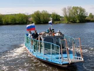 Водную переправу через Москву-реку открыли в Лыткарине на новом месте