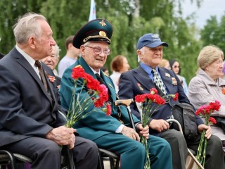 Все ветераны Ленинского городского округа получили выплаты ко Дню Победы