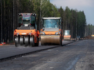 На М-1 «Беларусь» в районе п. Дорохово начали укладывать асфальт на развязке с трассой А-108