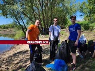 Чемпион мира по боксу Федор Чудинов перед уборкой пляжа провел массовую зарядку