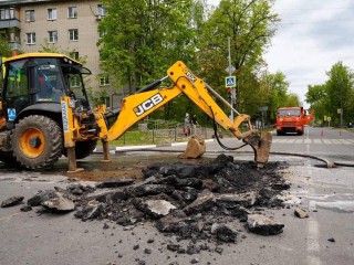 Движение ограничили в Пушкино на пересечении улиц Горького и Чехова из-за ремонтных работ