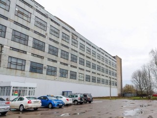 Здание завода с бомбоубежищем продают в Сергиевом Посаде