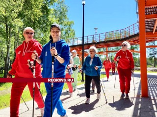 «Весь организм играет!»: участники областного марафона по скандинавской ходьбе делятся впечатлениями