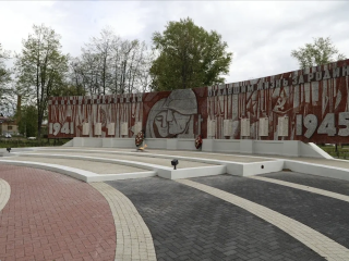 Мемориальный сквер «Павшим павлово-покровцам в годы Великой Отечественной войны» отремонтировали ко Дню Победы