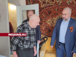 Ветерана Великой Отечественной войны  Ивана Лукина поздравили с Днем Победы