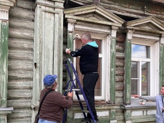 Старинную избу картузника из Павловского Посада начали реставрировать для создания музея головного убора