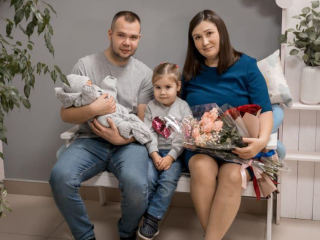 Молодая семья из Красногорска приобрела квартиру благодаря поддержке региональных властей