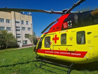 Двух маленьких пациентов домодедовской больницы доставили вертолетом в стационары
