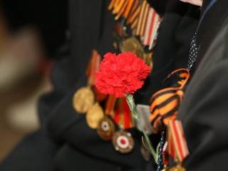 Ветераны Одинцовского округа получили материальную помощь ко Дню Победы