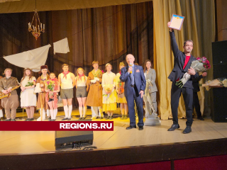 Дмитрий Певцов выступил перед ветеранами в ЦВТ имени Лиходея под Рузой