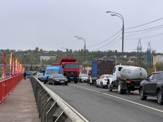На мосту через канал имени Москвы в Яхроме ограничено движение
