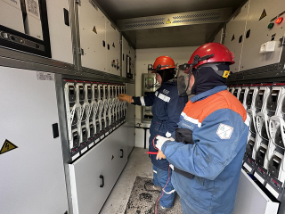Энергетики установили новое оборудование для обеспечения фабрики в Одинцовском