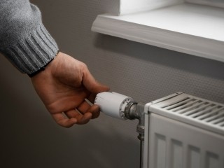 Куда обращаться, если в домах не включили отопление