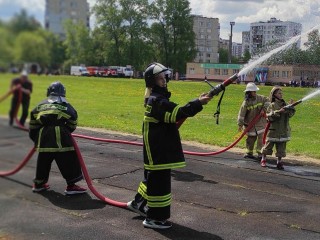 Юные балашихинцы стали лучшими в пожарно-спасательном спорте