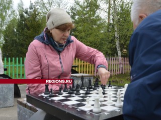 Любителей настольного тенниса и шахмат ждут в шатурском парке