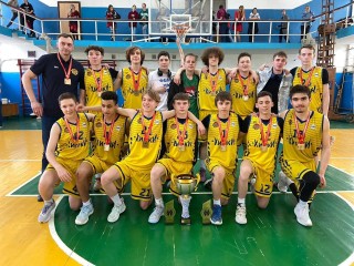 Химкинские баскетболисты завоевали чемпионский титул на Первенстве Московской области