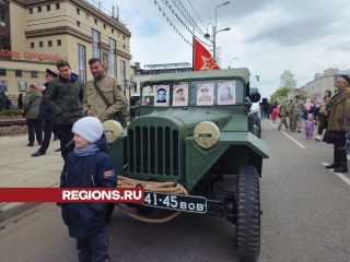 В колонне техники на митинге прошел ГАЗ-67, принимавший участие в боях Великой Отечественной войны