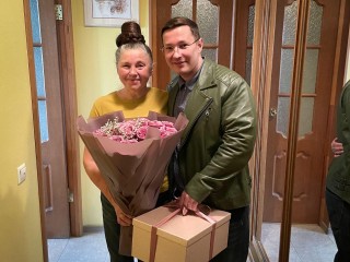Она научила меня жизни: депутат Мособлдумы Черемисов поздравил любимого педагога с Днем рождения