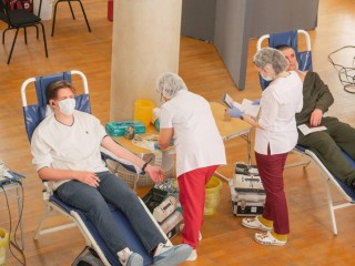 На донорской акции в Королеве жители собрали 15 литров крови