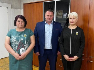 Почетными донорами России стали зарайчанки Наталья Мудрак и Светлана Филимонова