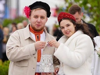 Пара из Королева заключила брак на выставке «Россия»