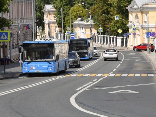 Маршруты автобусов будут изменены в период массового посещения кладбищ в Москве
